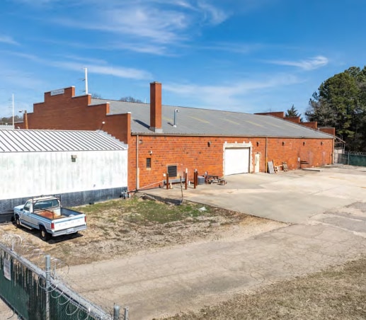 More Photos Of 1415 S Bloodworth St, Raleigh Warehouse For Lease