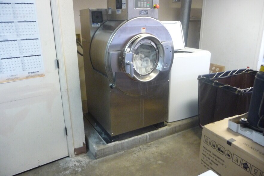 More Photos Of 3460 E Fry Blvd, Sierra Vista Hotel For Sale