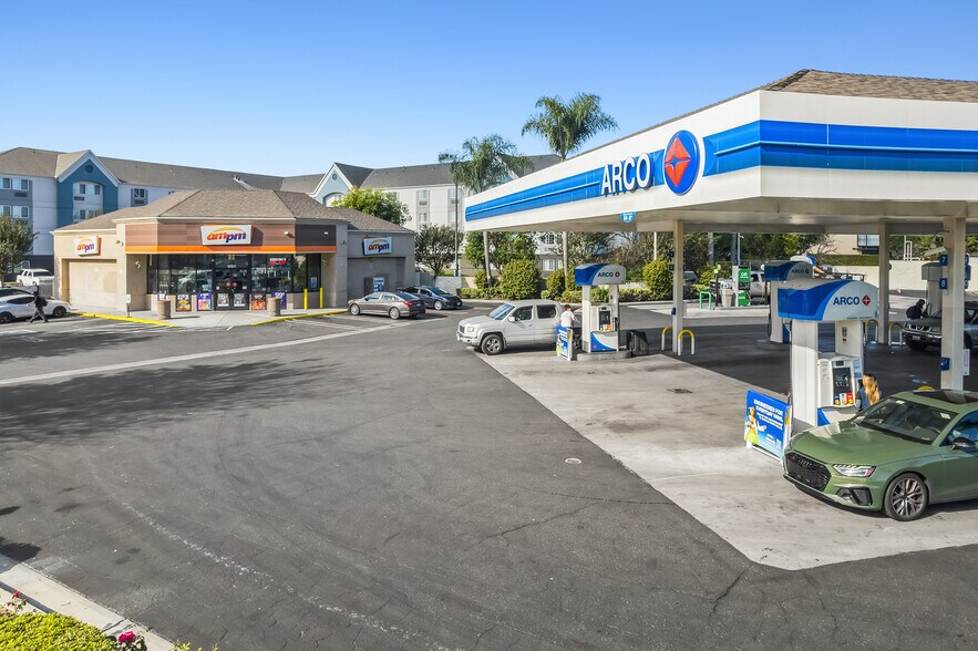 More Photos Of 12931 Garden Grove Blvd, Garden Grove Service Station For Sale