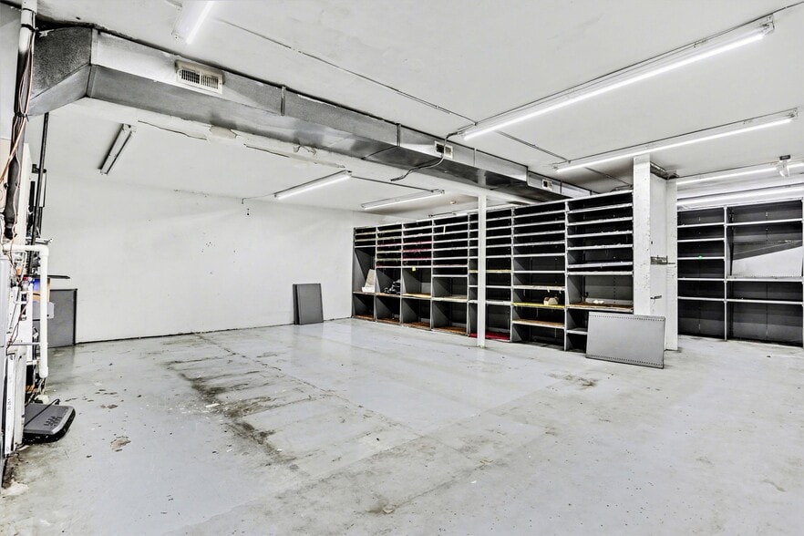 More Photos Of 240 Columbus st, Lithopolis Auto Repair For Sale