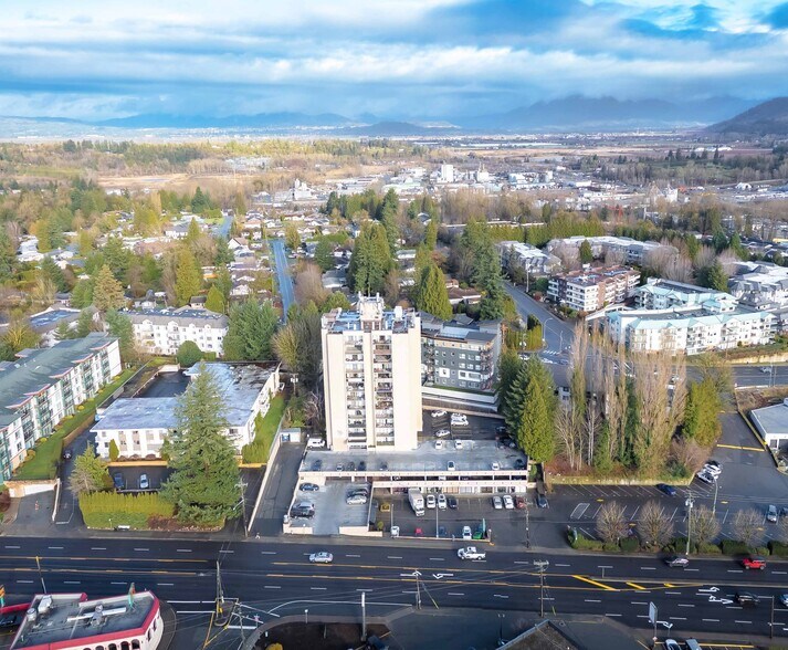 More Photos Of 33555 S Fraser Way, Abbotsford Apartments For Sale