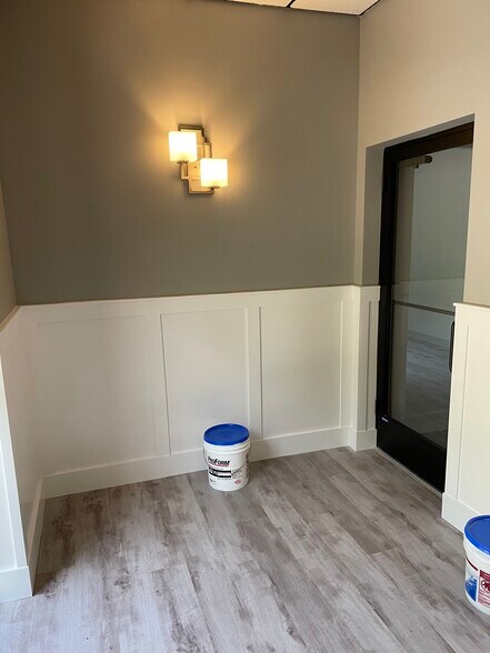 More Photos Of 189 Main Rd, Riverhead Medical For Lease