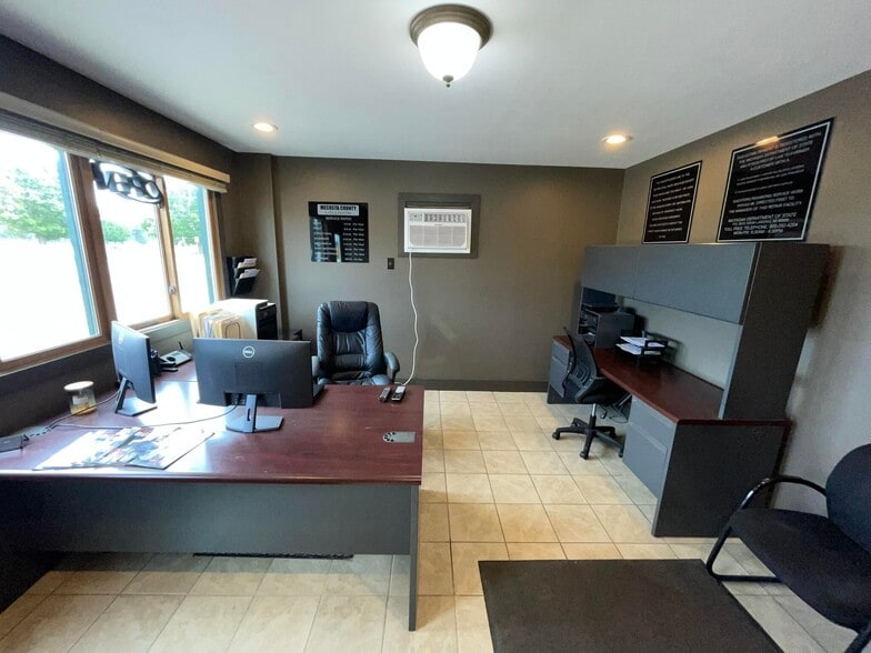 More Photos Of 505 N Cass St, Morley Auto Repair For Sale