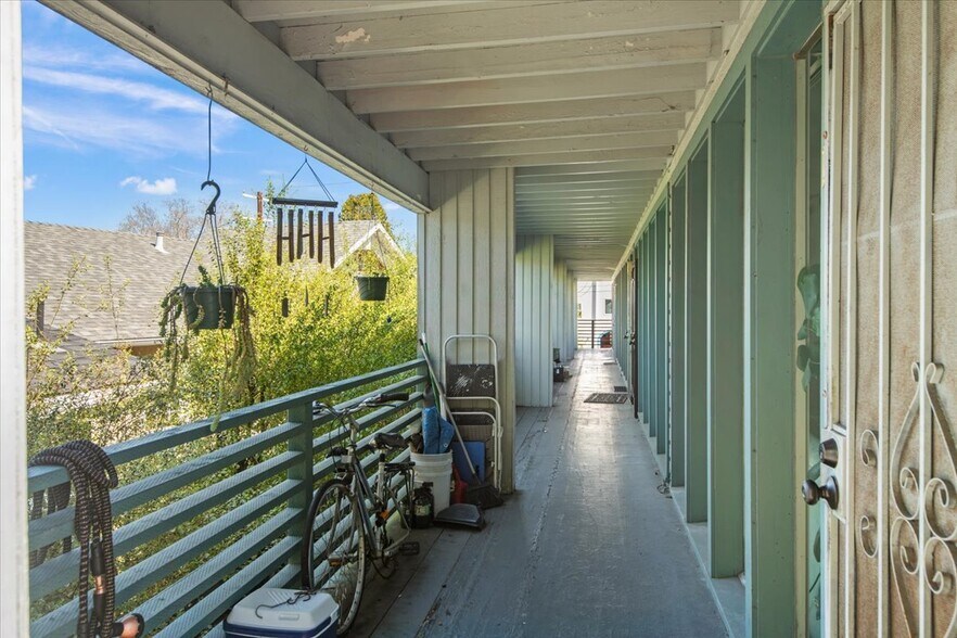 More Photos Of 4121 Opal St, Oakland Apartments For Sale