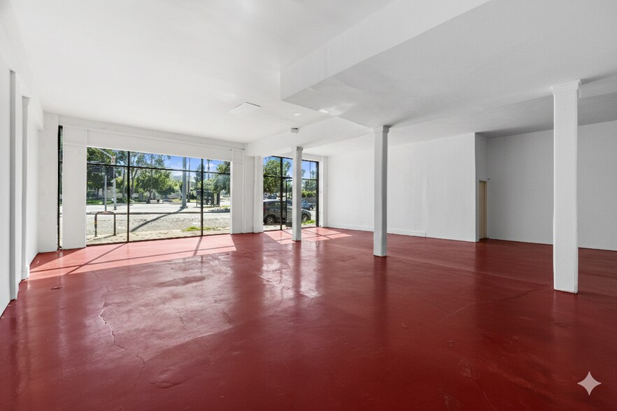 More Photos Of 3229-3235 N Main St, Los Angeles Storefront Retail Residential For Lease