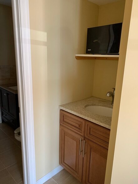 More Photos Of 149-07 14th Ave, Whitestone Storefront Retail Office For Lease