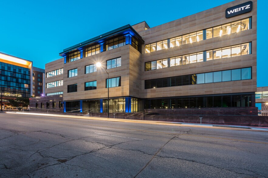 More Photos Of 611 5th Ave, Des Moines Office For Lease