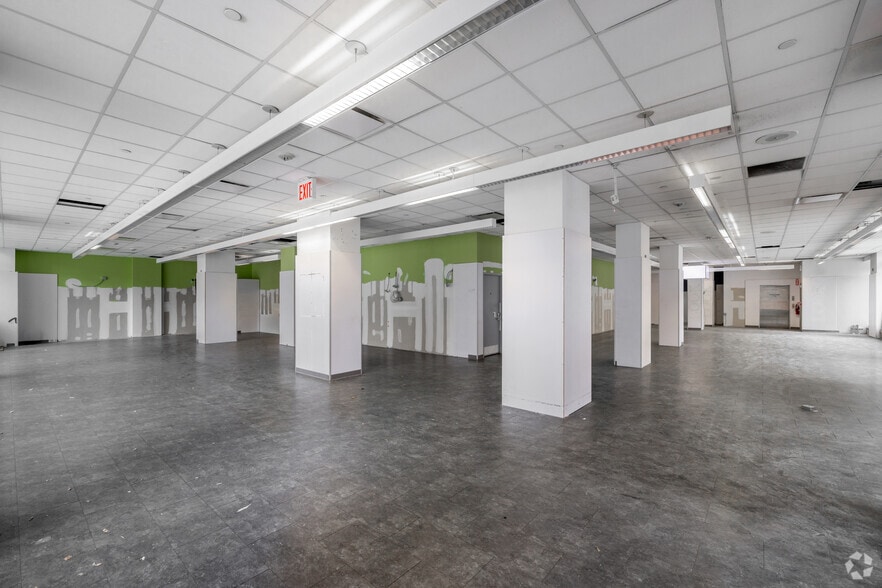 More Photos Of 300 E 23rd St, New York Apartments For Sale