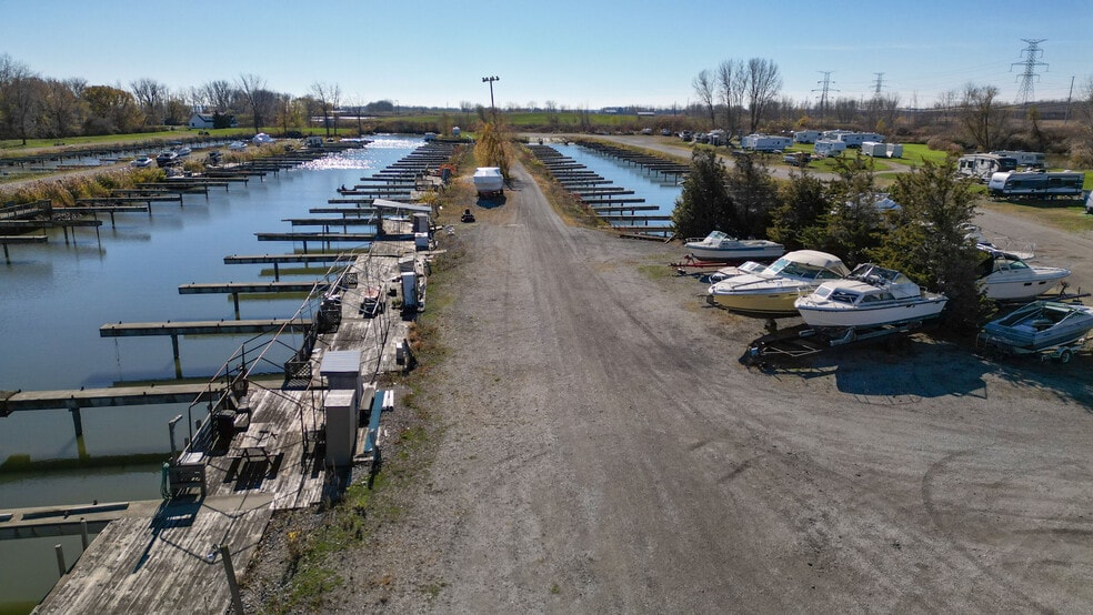 More Photos Of 10420 Harold Dr, Luna Pier Marina For Sale