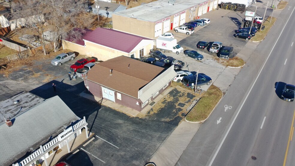 More Photos Of 407 SW Mo-7 Hwy, Blue Springs Freestanding For Sale