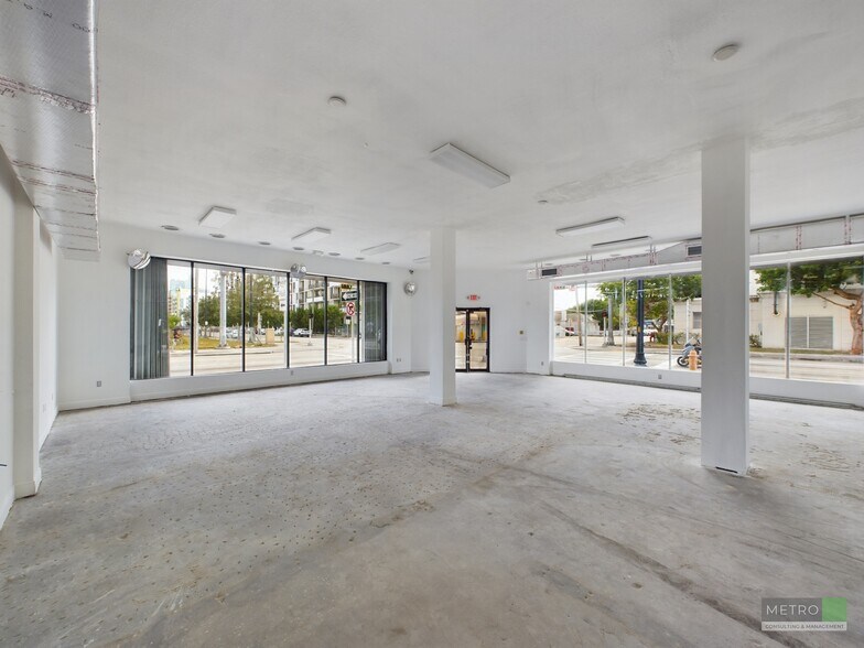 More Photos Of 801 SW 1st St, Miami Freestanding For Sale