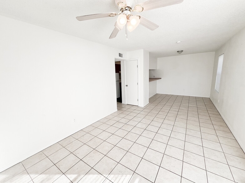 More Photos Of 900 Scurry St, Big Spring Apartments For Sale