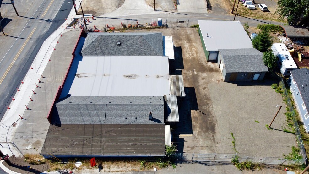 More Photos Of 405 S National Ave, Bremerton Service For Sale