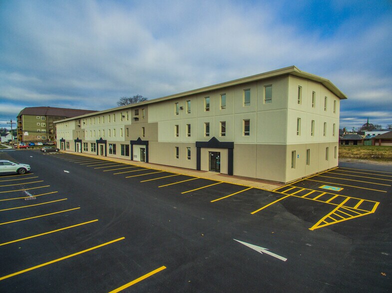 Primary Photo Of 414-422 York St, Fredericton Office For Lease