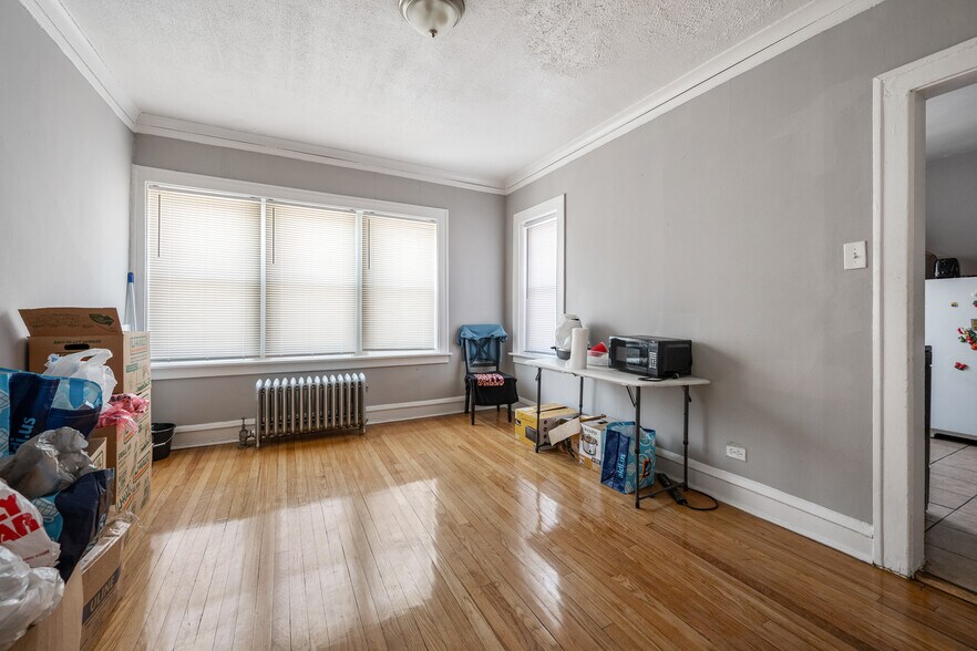 More Photos Of 500 E 82nd St, Chicago Apartments For Sale