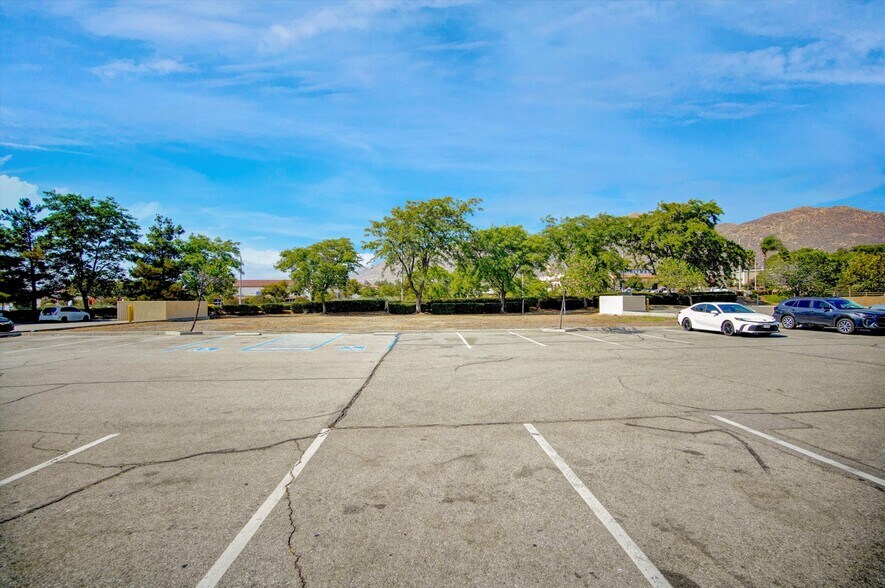 More Photos Of Canyon Springs Parkway, Riverside Land For Lease
