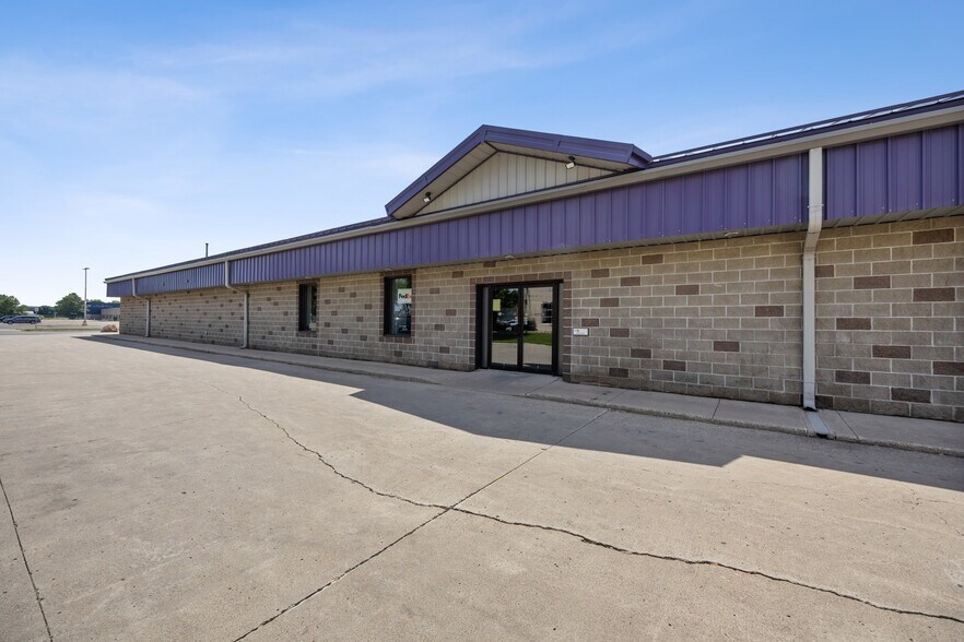 More Photos Of 3100 8th St S, Moorhead Freestanding For Sale