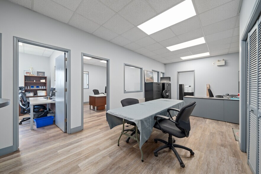 More Photos Of 46 Mccool Cres, Crossfield Warehouse For Sale