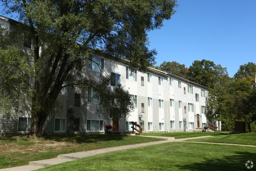 More Photos Of 831 Green Rd, Ypsilanti Apartments For Sale