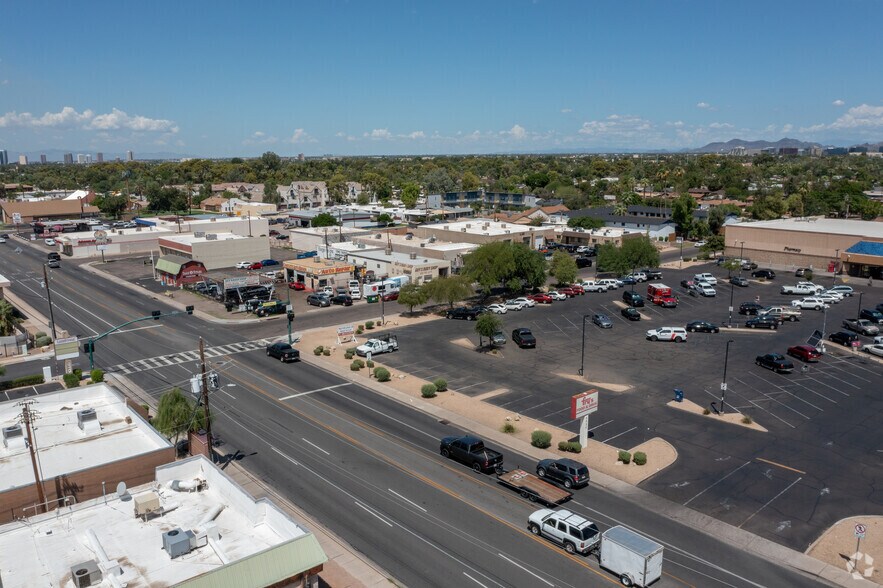 More Photos Of Thomas Rd, Phoenix General Retail For Lease