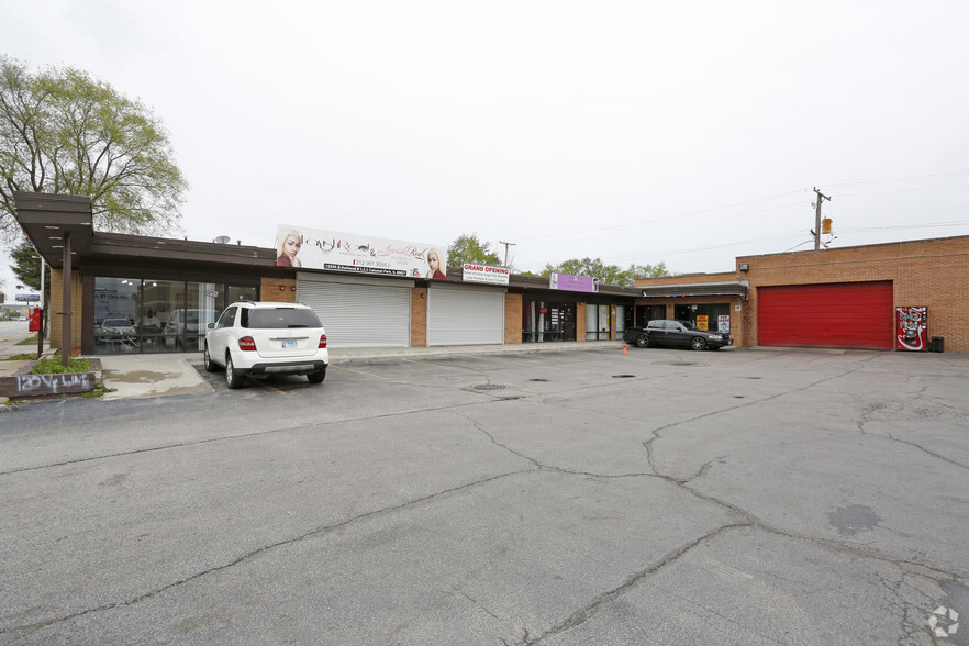 Primary Photo Of 12545 S Ashland Ave, Calumet Park Storefront Retail Office For Sale