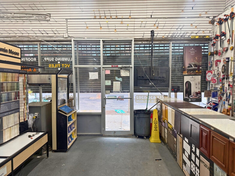 More Photos Of 828 E 160th St, Bronx Warehouse For Lease