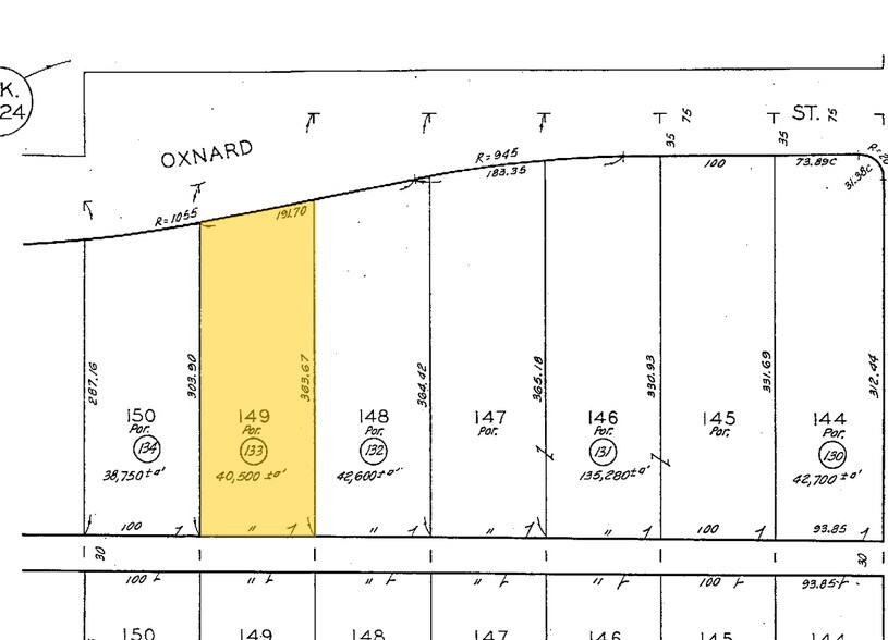 More Photos Of 18356 Oxnard St, Tarzana Light Distribution For Lease