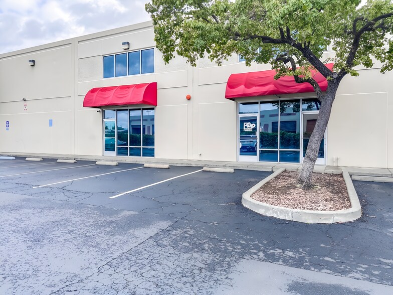 More Photos Of 110 Railroad Ave, Suisun City Flex For Lease