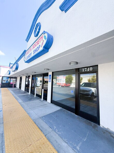 Primary Photo Of 1736-1746 E Meats Ave, Orange Storefront Retail Office For Lease