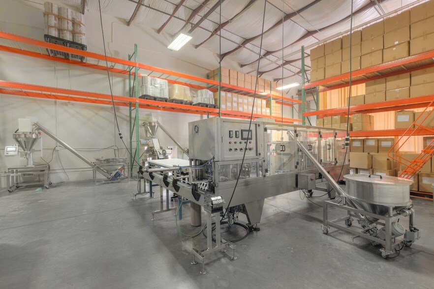 More Photos Of 1220 Biscayne Blvd, Deland Warehouse For Lease