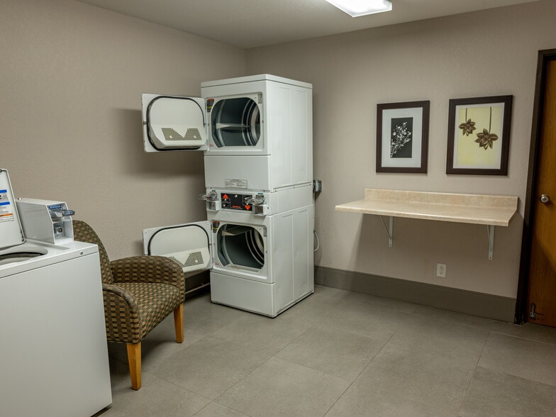 More Photos Of 664 Chase Blvd, Sidney Hotel For Sale