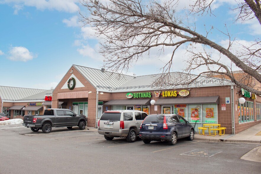 More Photos Of 2201-2221 S Peoria St, Aurora Unknown For Lease