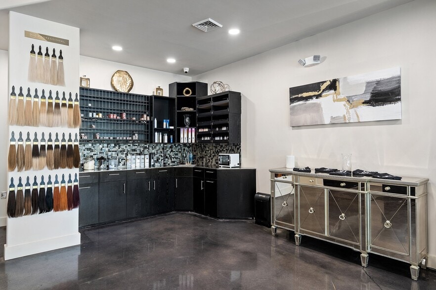 More Photos Of 1898 Hinds Rd, Toms River Storefront Retail Office For Lease