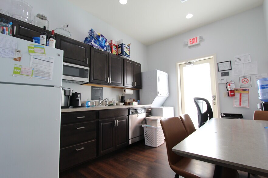 More Photos Of 8350 E Kemper Rd, Cincinnati Medical For Sale