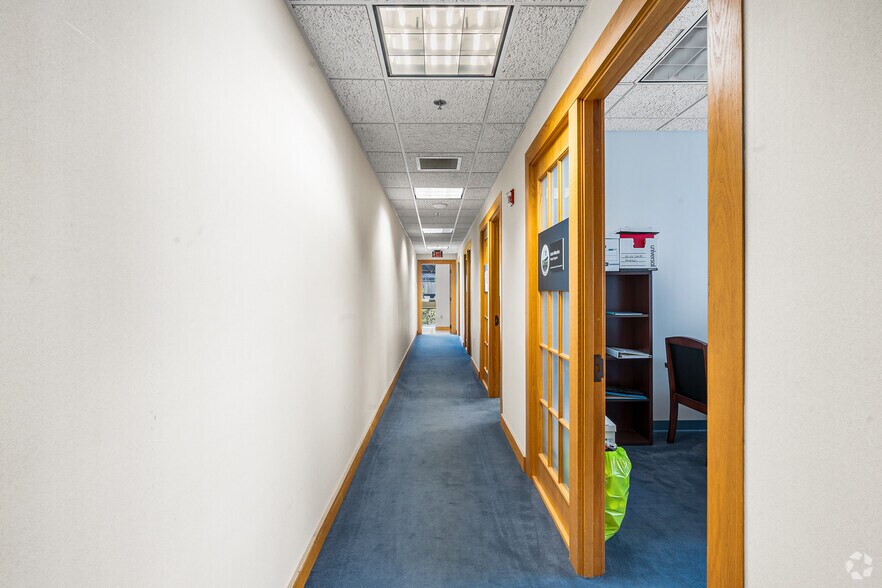 More Photos Of 255 Bank St, Waterbury Office For Sale