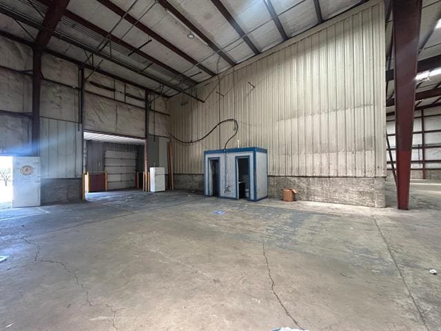 More Photos Of 4425 Pan American Blvd, Laredo Warehouse For Lease