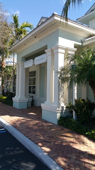 More Photos Of 1931 Commerce Ln, Jupiter Office For Sale