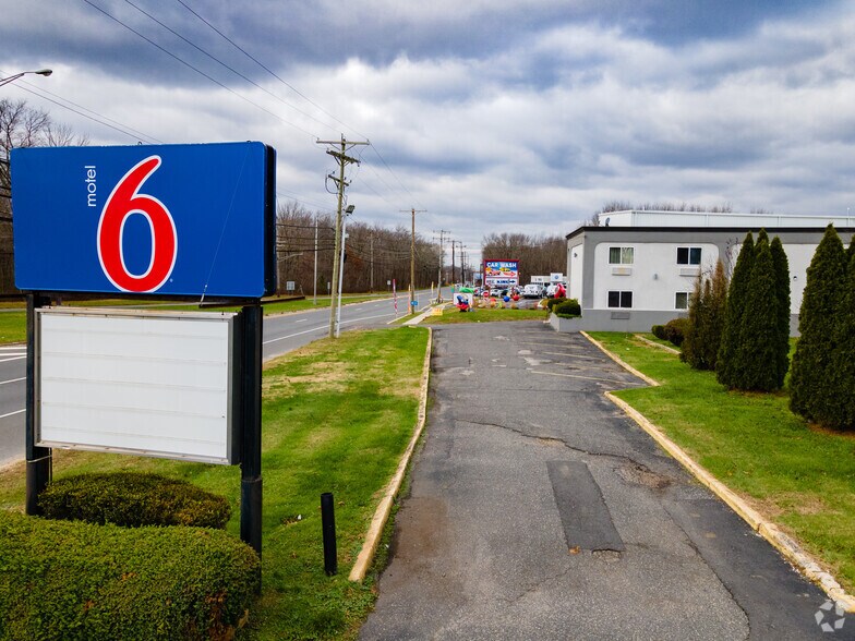 More Photos Of 4035 New Jersey 33, Tinton Falls Hotel For Lease