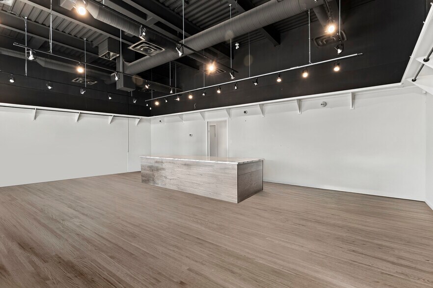 More Photos Of 318-1 Nolanridge Cres NW, Calgary Storefront Retail Office For Sale