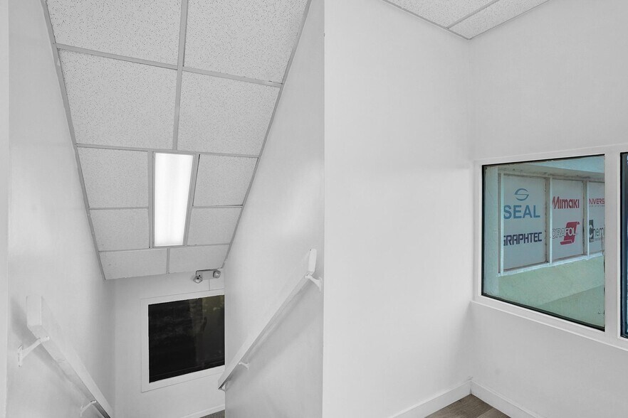 More Photos Of 2400 W Copans Rd, Pompano Beach Showroom For Lease