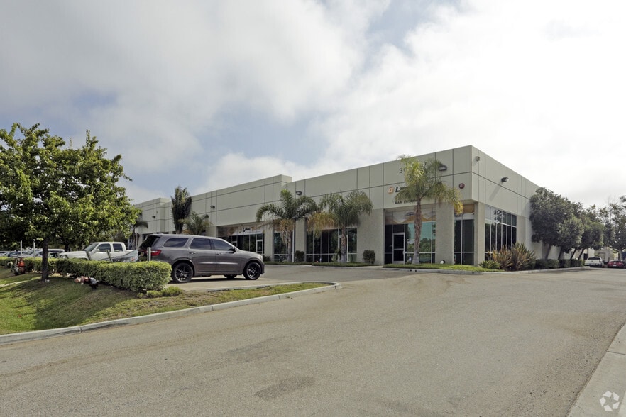 More Photos Of 3000 Bunsen Ave, Ventura Manufacturing For Lease