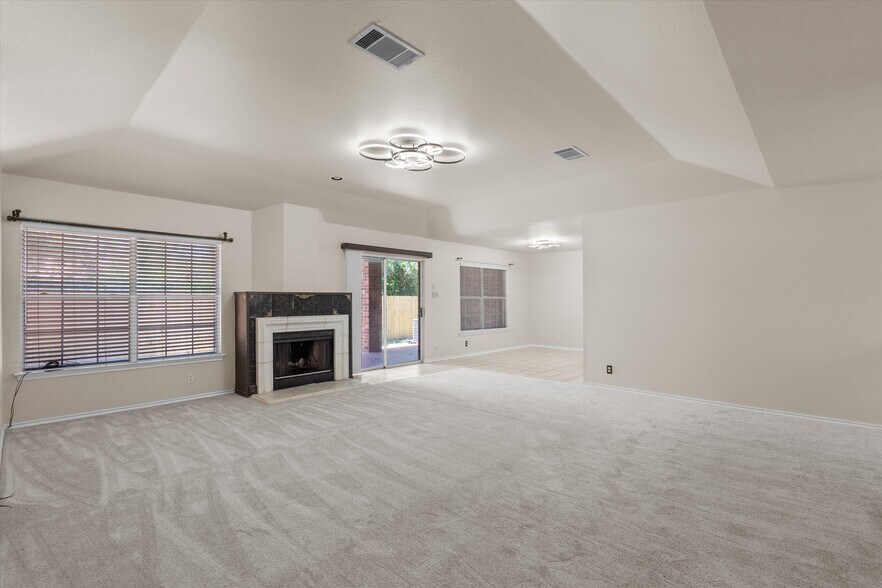 More Photos Of 201 Covala Dr, Cedar Park Specialty For Sale