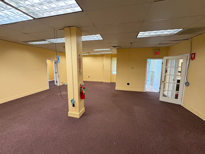 More Photos Of 5 Veronica Ave, Somerset Distribution For Sale