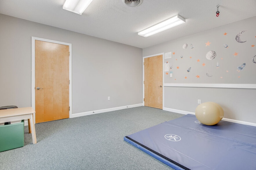 More Photos Of 217-219 Station St, Jacksonville Medical For Sale