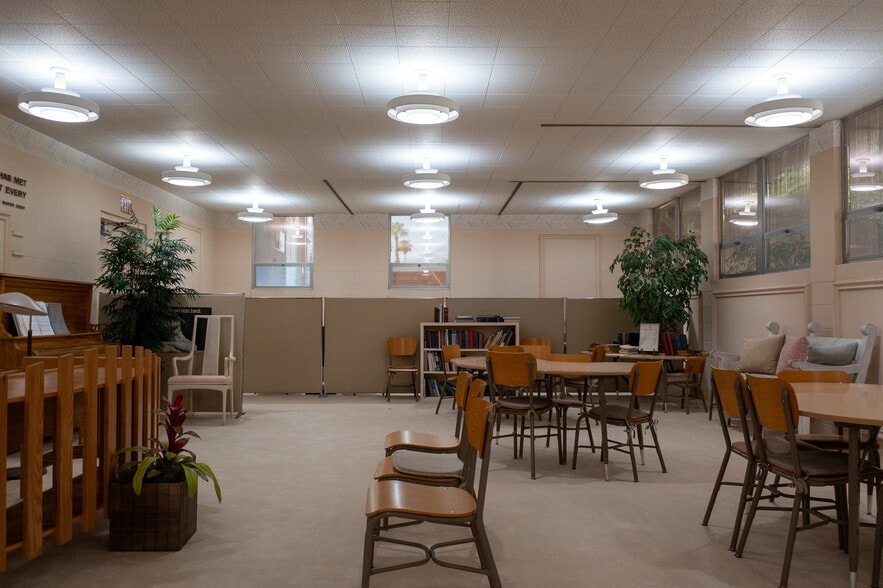 More Photos Of 605 S Riverside Dr, Palm Springs Religious Facility For Sale