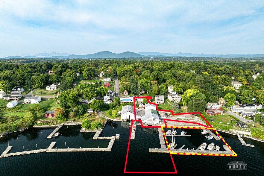 Primary Photo Of 2272 Main St, Essex Marina For Sale