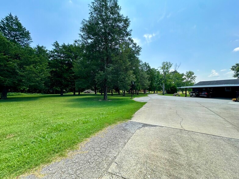 More Photos Of 2055 Highway 12 S, Ashland City Land For Sale