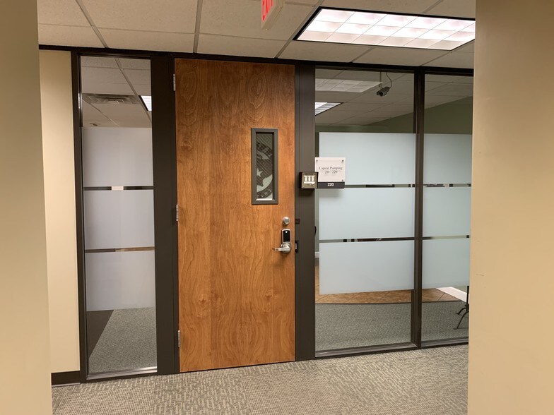 More Photos Of 3200 Steck Ave, Austin Office For Sale