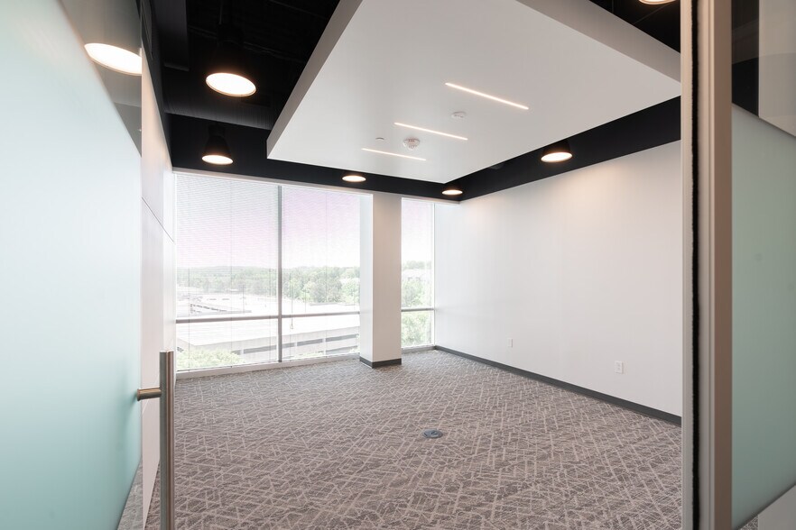 More Photos Of 4509 Creedmoor Rd, Raleigh Office For Lease
