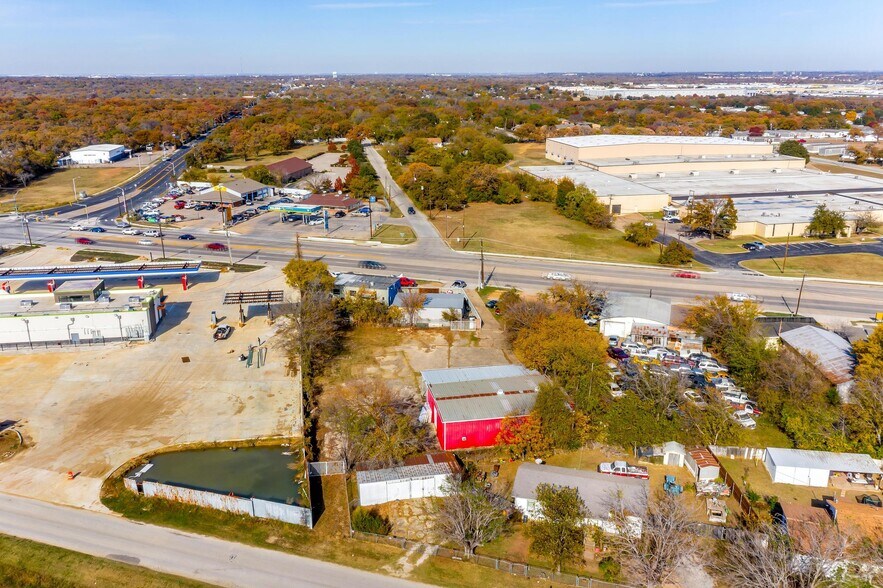 More Photos Of 4140 Mansfield Hwy, Forest Hill Warehouse For Sale